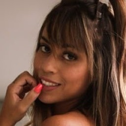 Lola Mello