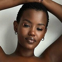 Isimbi Yvonne