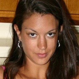 Essy Moore