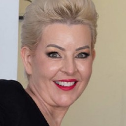 Bobbi Shay