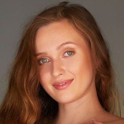 Stacy Cruz