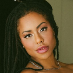 Kira Noir