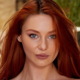 Lacy Lennon