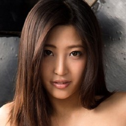 Emiri Momota