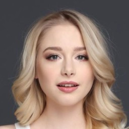 Scarlett Hampton