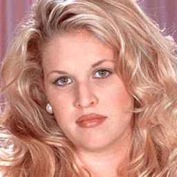 Carrie Lynn