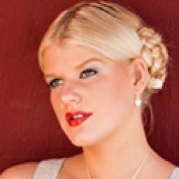 Scarlet Young