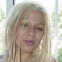 Romina Row