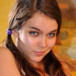 Lola Bruna