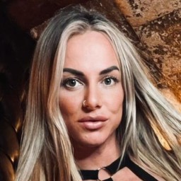 Kirsty Stroud