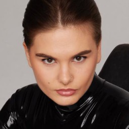 Dasha Bond