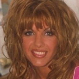 Nikki Lynn